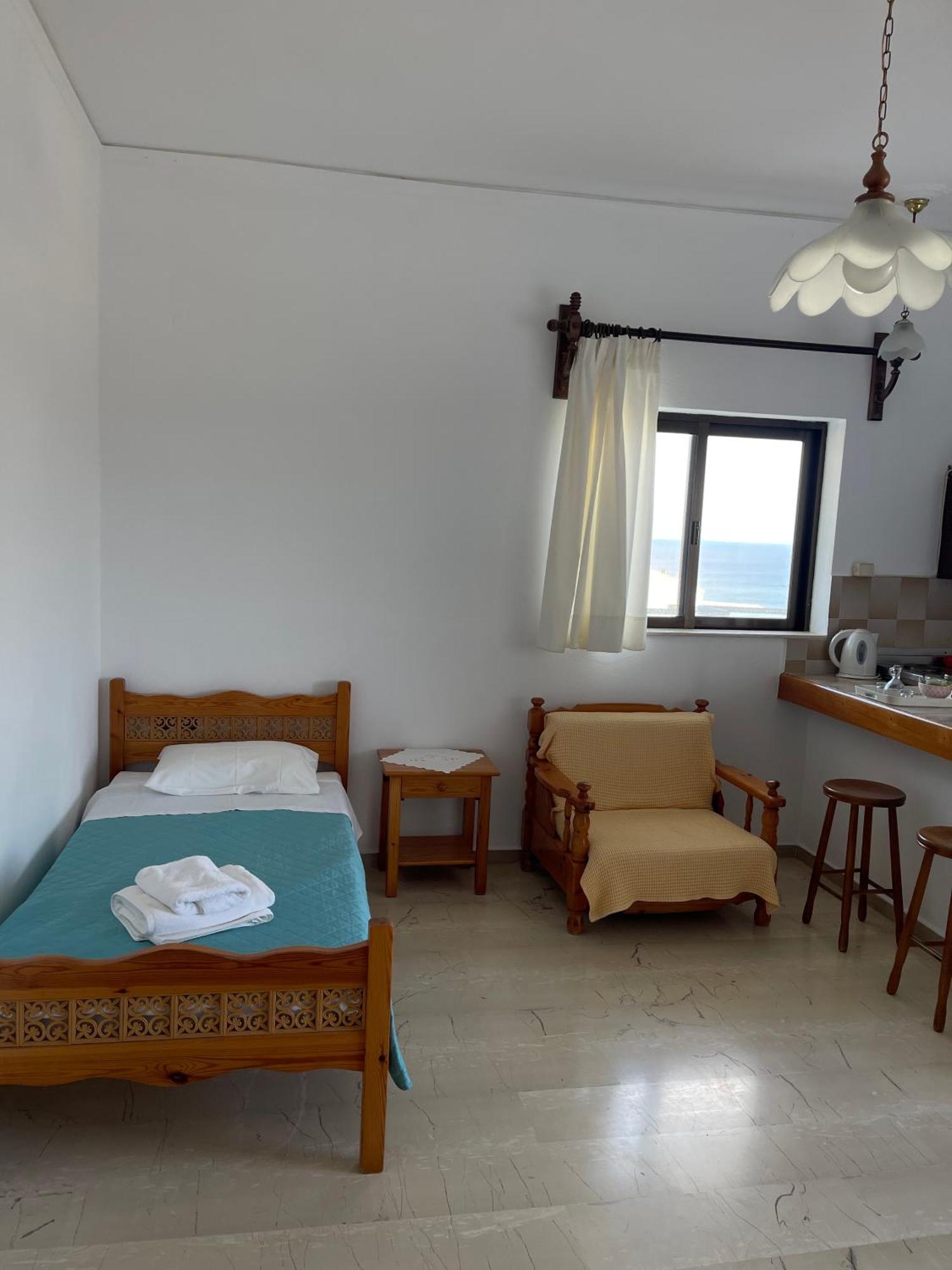 Aeolos Apartments Kolymbari Buitenkant foto
