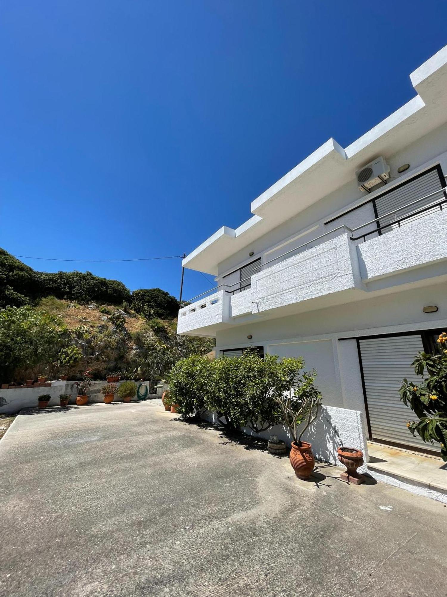 Aeolos Apartments Kolymbari Buitenkant foto