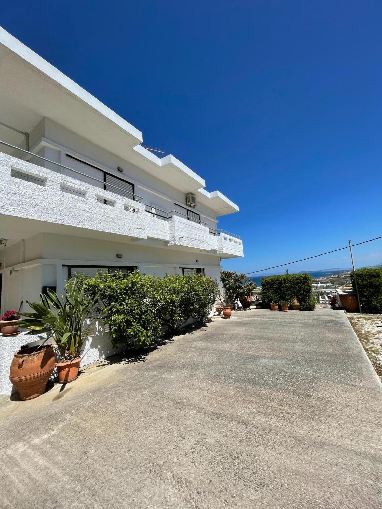 Aeolos Apartments Kolymbari Buitenkant foto