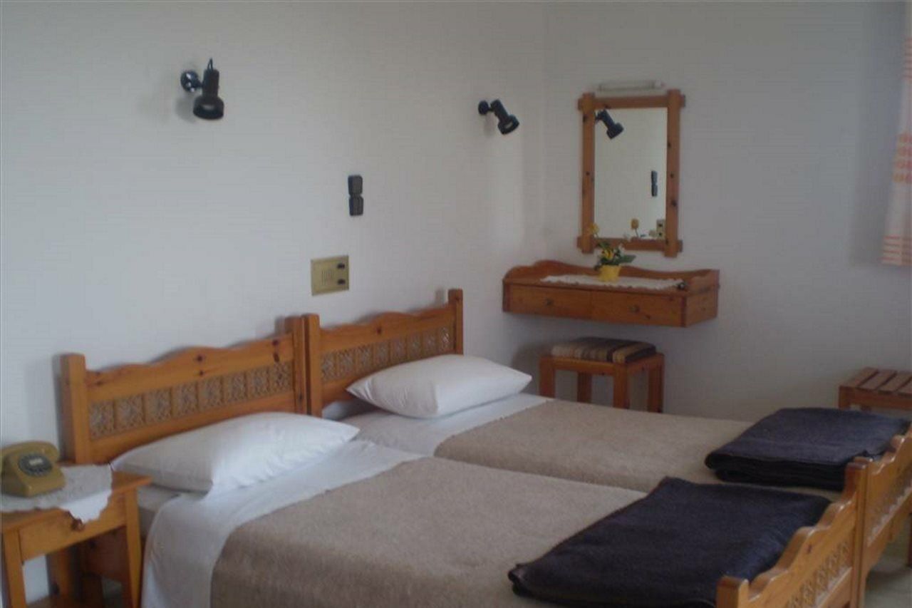 Aeolos Apartments Kolymbari Buitenkant foto